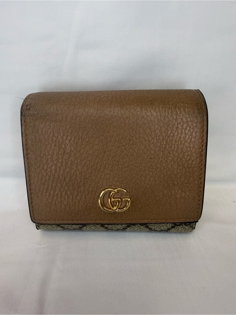 Gucci Supreme GG Compact Wallet